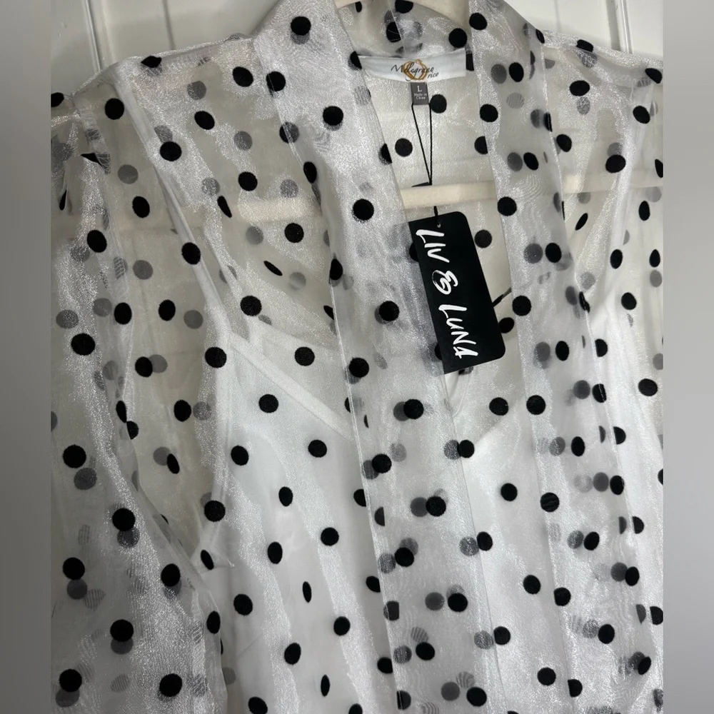 Melograno Rico White Sheer Blouse with Black Polka Dots & White Tank - Picture 5 of 10
